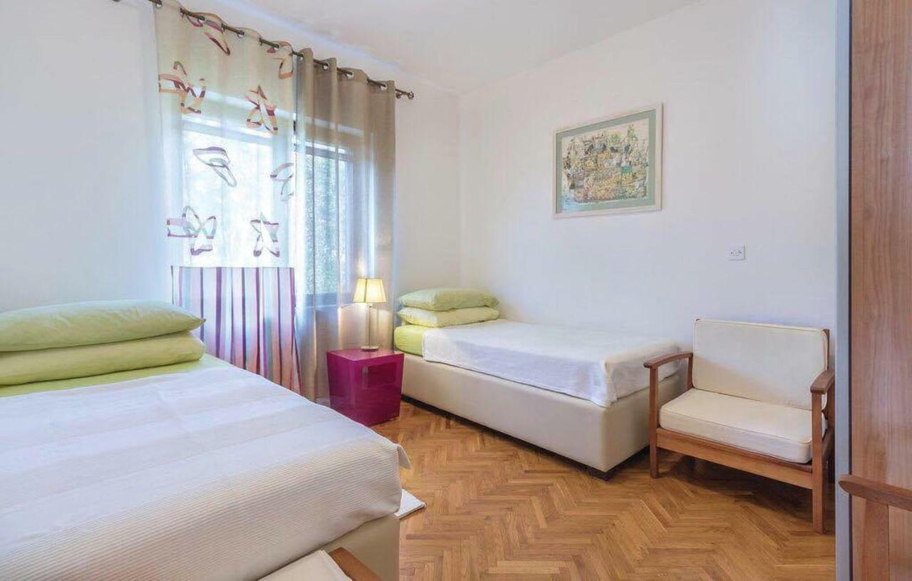 Apartman Eta Apartamento Pula Exterior foto